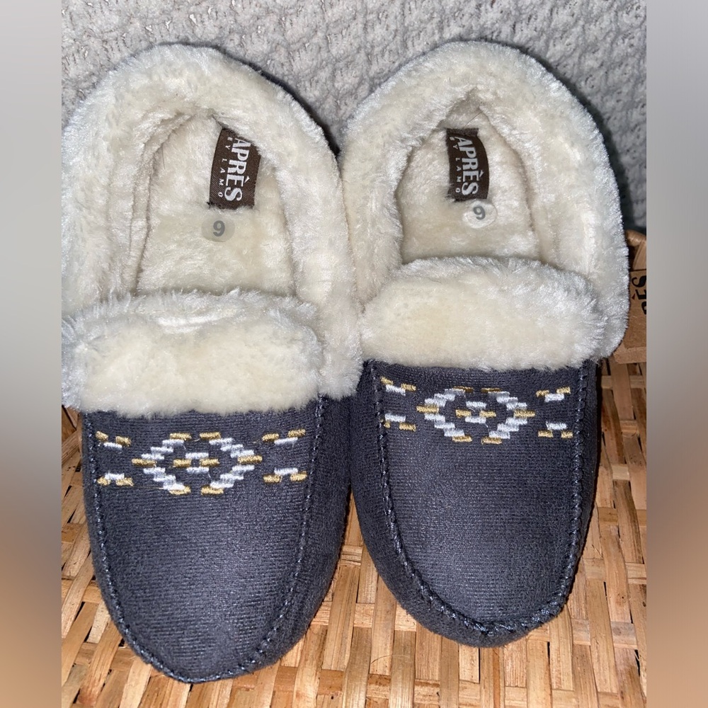 Aprés by Lamo Yasmin Charcoal Faux Fur Moccasins NEW IN BOX - Picture 3 of 9